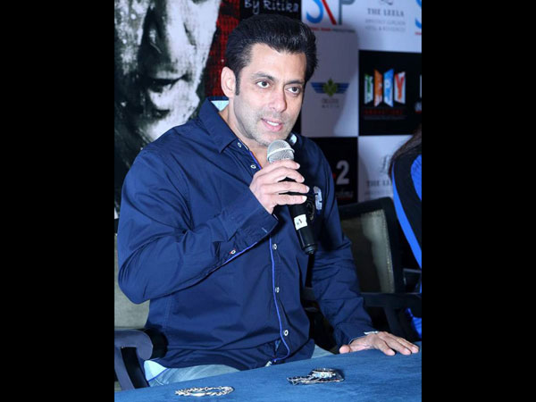 Does Salman Feel He's A Bigger Star Than SRK & Aamir? Does Salman Feel He's A Bigger Star Than SRK & Aamir?