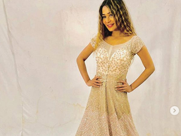 Sara Wants To Experience Motherhood!