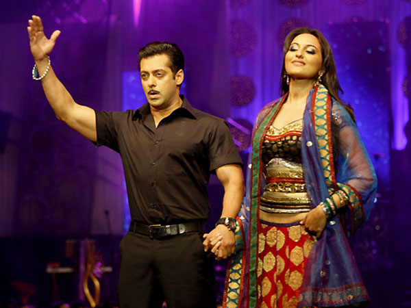 Sonakshi Praises Salman For Reinventing The Character Of Chulbul Pandey