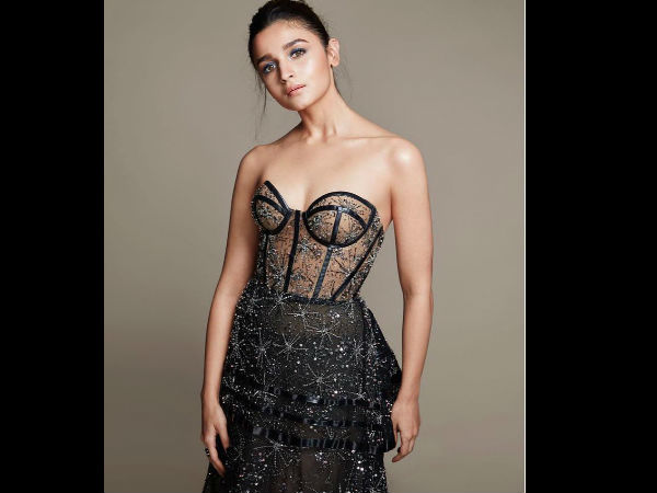 Netizens Slam Alia Bhatt For Dating Katrina's Ex Ranbir