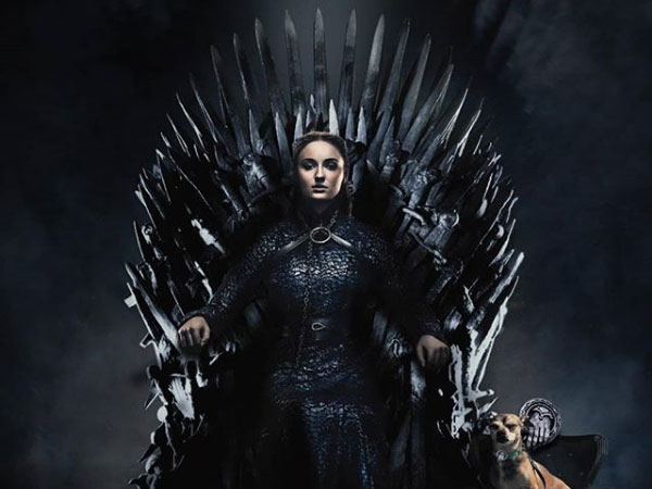 Sophie Turner Is A Boss Babe, Says Priyanka Chopra