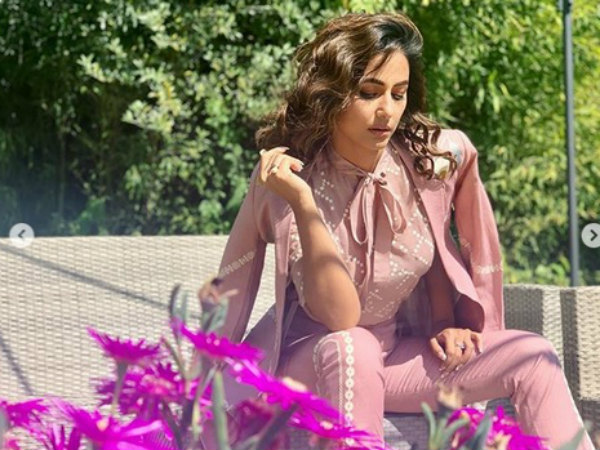 In Pic: Hina’s Interview Session Look In Pic: Hina’s Interview Session Look