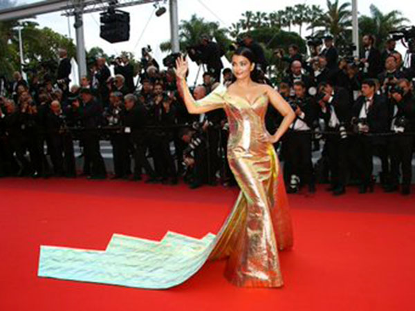 Now, All Eyes On Aishwarya's Second Appearance