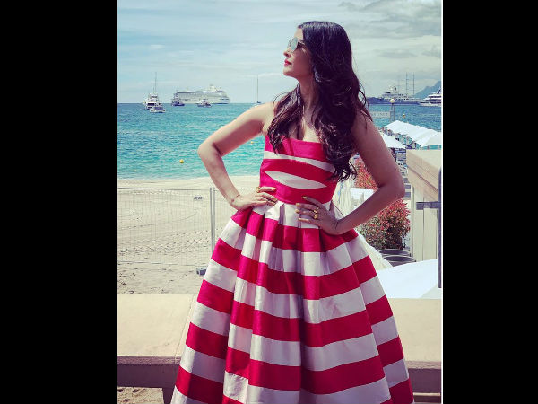 Fans Are In Awe Of Aishwarya