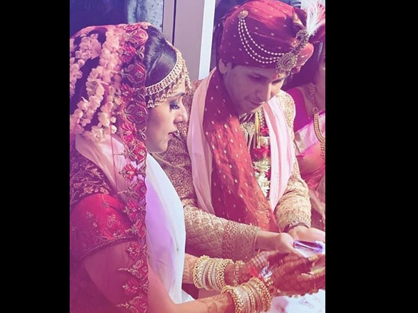 Aarti & Visharad Wedding Picture