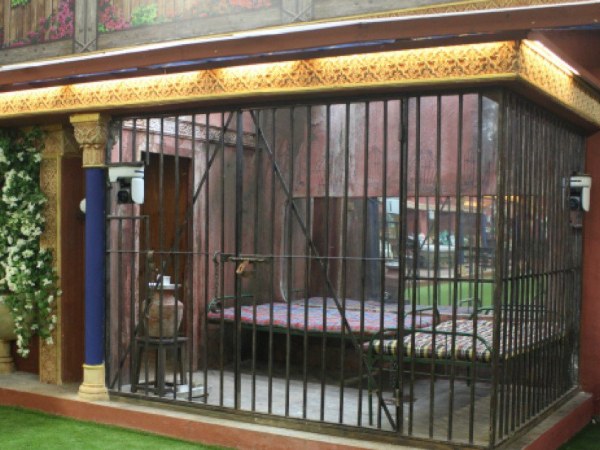 Bigg Boss Tamil Season 3: A Newly Setup Jail For Tougher Punishments? Bigg Boss Tamil Season 3: A Newly Setup Jail For Tougher Punishments?