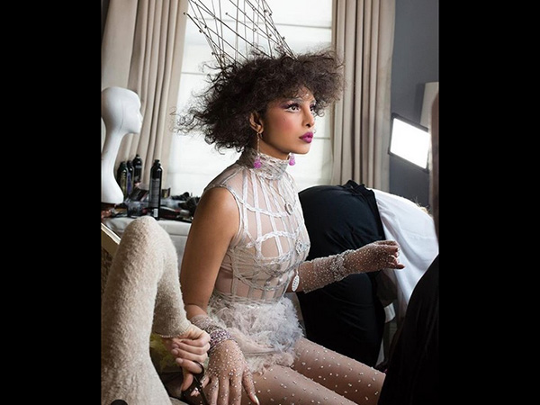 This Is How Priyanka's Family Had Reacted When An Opinion Piece Called Her A 'Scam Artist' This Is How Priyanka's Family Had Reacted When An Opinion Piece Called Her A 'Scam Artist'