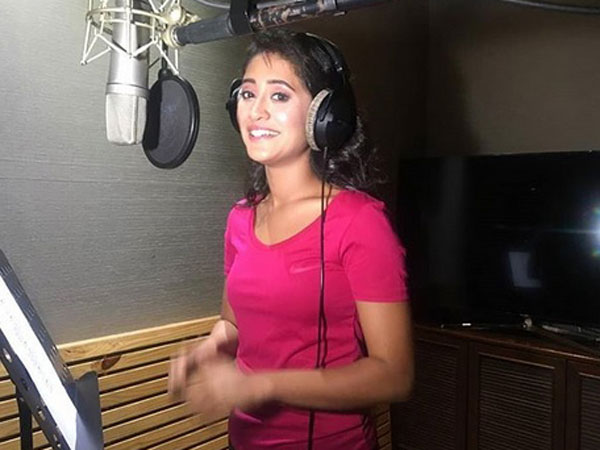 Shivangi Sings For The First Time