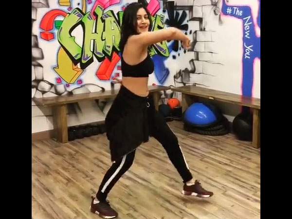 Ajiraprv, Phail_gayaa_raita & Zeinab Ajiraprv, Phail_gayaa_raita & Zeinab