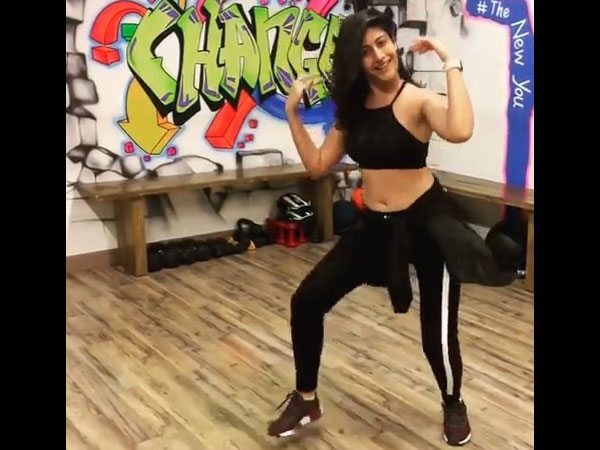 Smcreationsx & Kritika Smcreationsx & Kritika