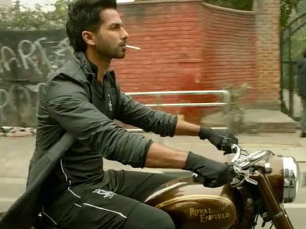 Despite All The Controversies, Shahid In A Happy State 