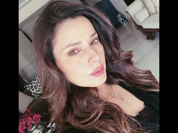 Neelam Kothari Might Participate In Bigg Boss 13! Neelam Kothari Might Participate In Bigg Boss 13!