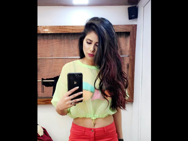 Priyanka & Parth Are Just Friends!