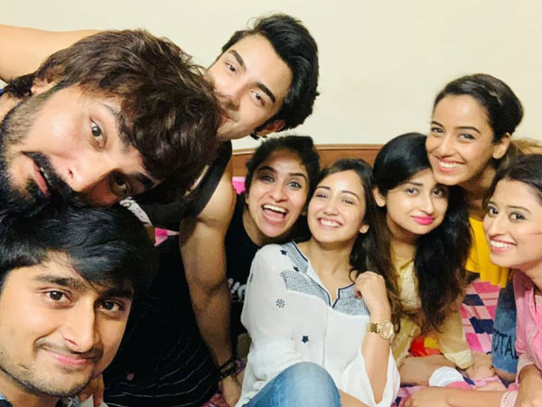 Roshmi With B’day Girl & Her BB 12 Inmates