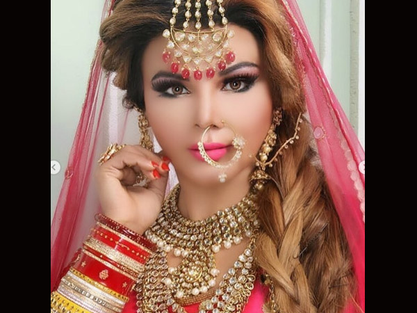 Has Rakhi Sawant Ended Her Month-long Marriage? Has Rakhi Sawant Ended Her Month-long Marriage?
