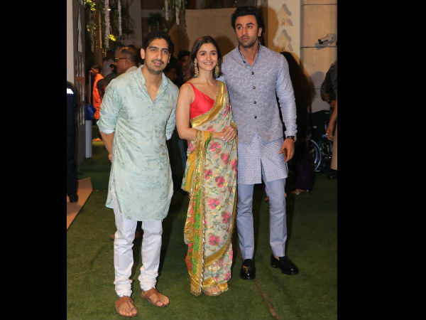 Ranbir & Alia Make Heads Turn