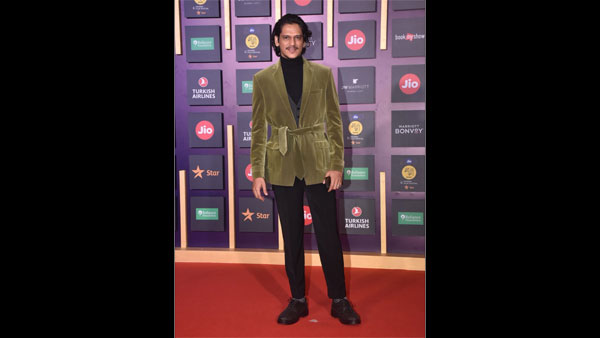 Vijay Varma Looks Savvy