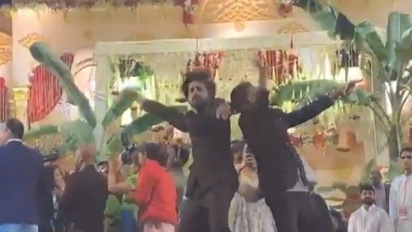 Gaurav & Harshit Dance Their Hearts Out Gaurav & Harshit Dance Their Hearts Out