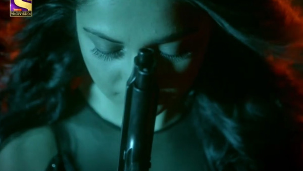 Maya's First Look Of Beyhadh Nafrat