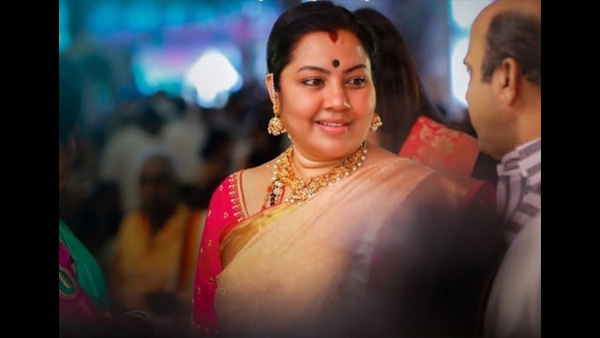 Tara Has A Good Time 