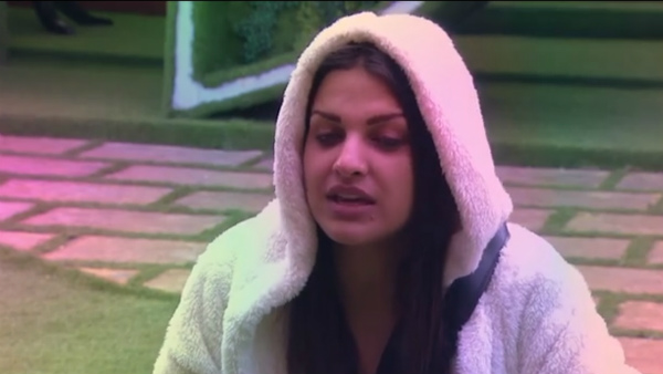 Akansha & Mk9761870: