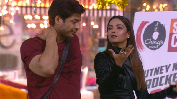 Sidharth Hugs Jasmin; Rashami Gives Her A Cold Shoulder