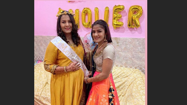 In Pic: Geeta & Ritu In Pic: Geeta & Ritu