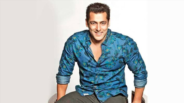 'Heroism Doesn't Mean Romancing Girls' 'Heroism Doesn't Mean Romancing Girls'