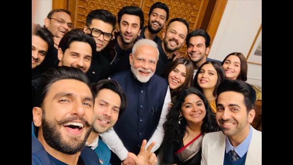 PM Modi's Selfie Moment With Bollywood Celebs 