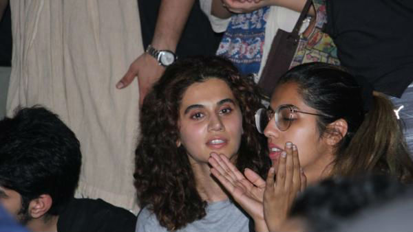 Taapsee Stands With JNU