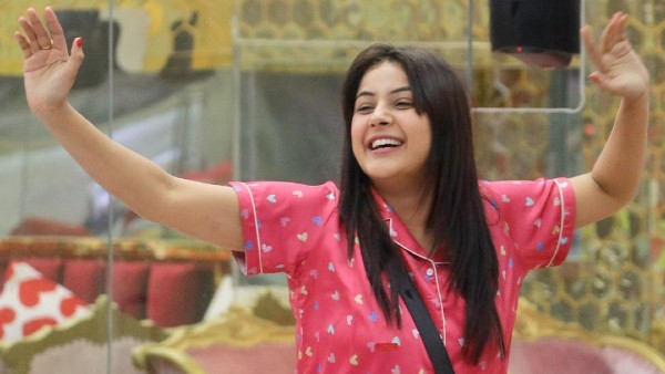 Fans Happy That Sana Didn’t Choose Any Guy