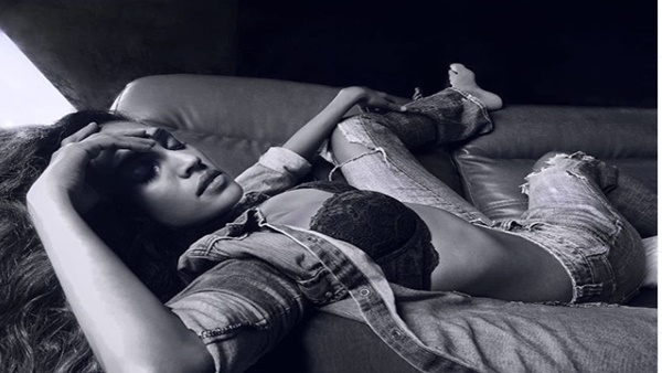 Shruthy Nails The Denim Look