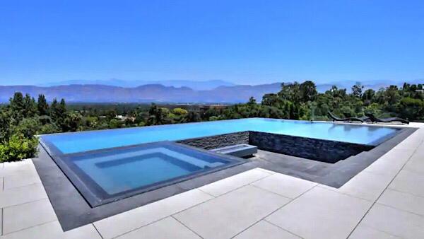 California Sunshine By The Pool