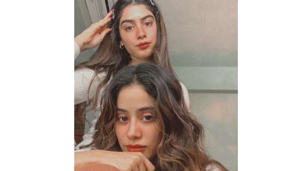 Janhvi And Khushi Are Winning Hearts On IG Janhvi And Khushi Are Winning Hearts On IG