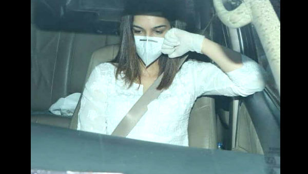 Sushant's Father Remembers Kriti Sanon Consoling Him During His Son's Funeral