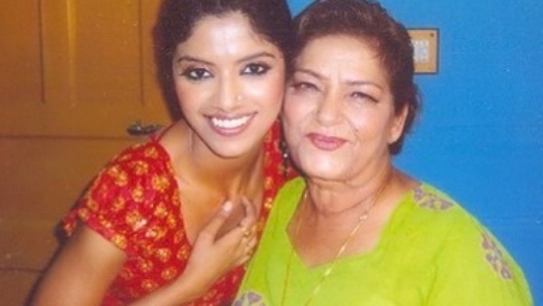 Sayantani Ghosh Sayantani Ghosh