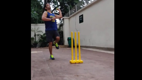 Mahesh Shares BTS Pictures & Videos From Sushant’s Dil Bechara