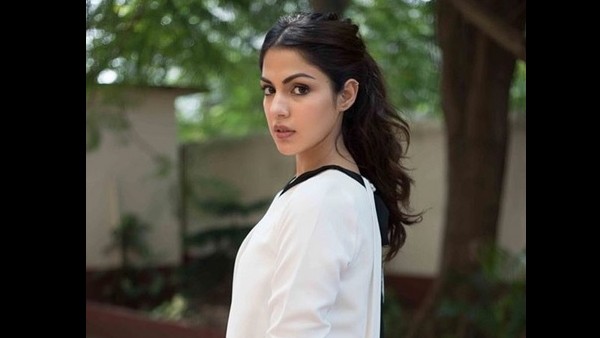 Rhea Chakraborty's Lawyer On ED Investigation