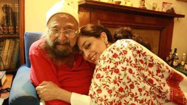 Sadia With Late Author Khushwant Singh