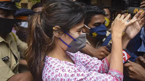 She Points At The Issues Being Ignored While We Obsess Over A Witch Hunt She Points At The Issues Being Ignored While We Obsess Over A Witch Hunt