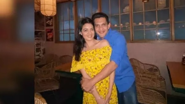 People Should Not Invade A Couple’s Privacy People Should Not Invade A Couple’s Privacy