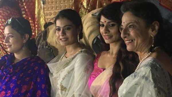 Kajol With Family At A Durga Pooja In 2017 Kajol With Family At A Durga Pooja In 2017