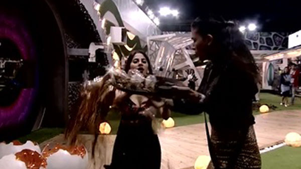 Pavitra & Jasmin Shout At Nikki