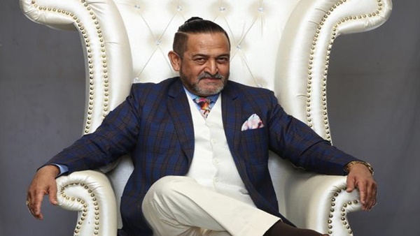 Mahesh Manjrekar To Host Bigg Boss Marathi 3