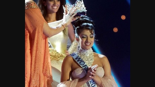 Priyanka Chopra Says She Almost Had A Wardrobe Mishap During The 2000 Miss World Win