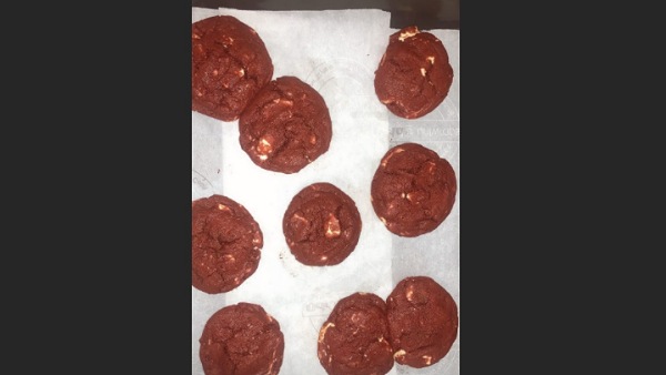 Palak bakes cookies for little brother Palak bakes cookies for little brother
