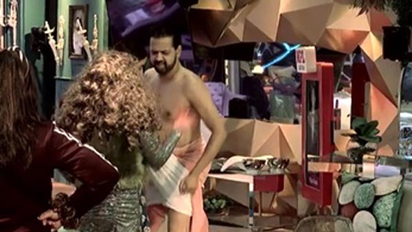 Rakhi Rips Off Rahul's Dhoti 