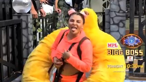 Rakhi Sawant’s Crazy Antics Leave Housemates In Splits