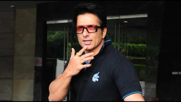 Sonu Sood's Book I Am No Messiah Will Release In December 2020 Sonu Sood's Book I Am No Messiah Will Release In December 2020