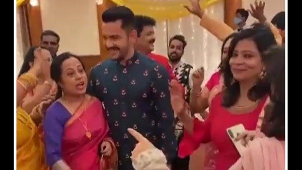 Photos Of The Pre-Wedding Ceremony That Went Viral Photos Of The Pre-Wedding Ceremony That Went Viral